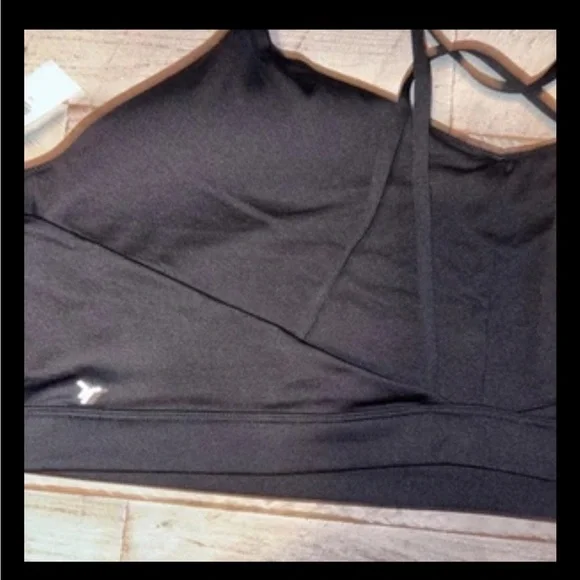 Old Navy Womens Size 4X Strappy Sports Bra Light Support Solid Classic Black - Picture 9 of 14